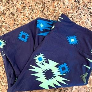 New without tags, Aztec LuLaRoe one size leggings